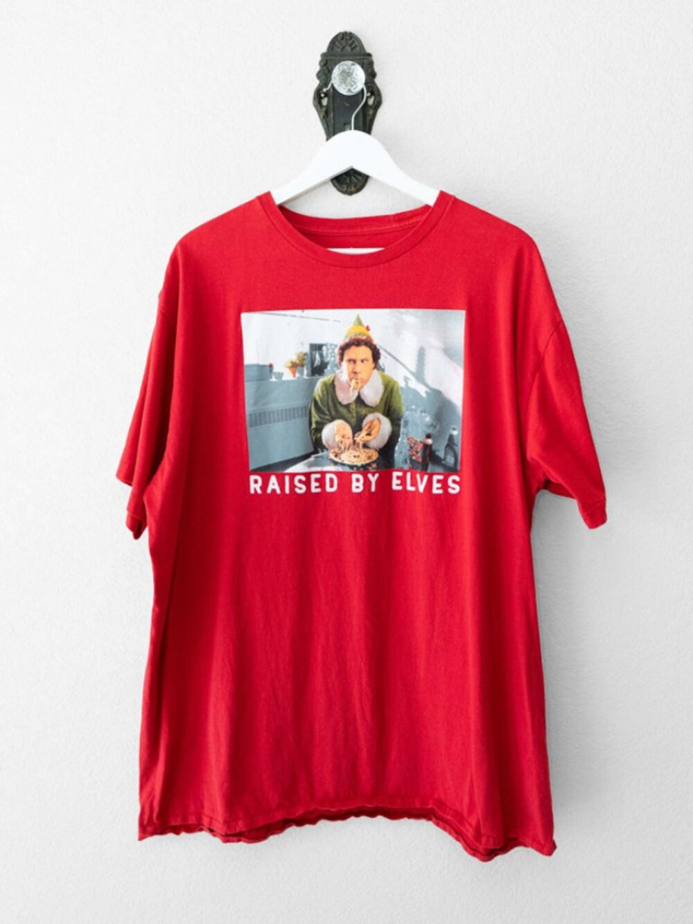 Elf Movie Raised By Elves Graphic T Shirt Red Christmas Holiday Tee XXL Funny